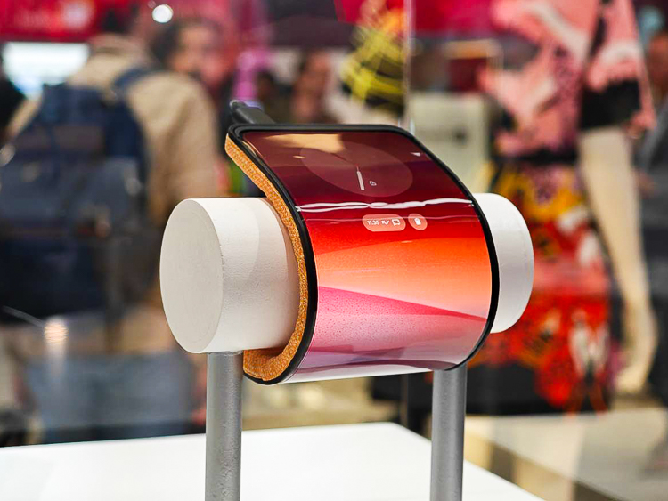 MWC2024丨透明屏笔记本与卷轴屏手机令人大开眼界，联想创新产品齐登场-第11张图片-科技快讯