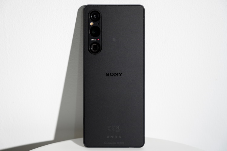 Xperia 1V首发索尼黑科技CMOS传感器 能打破1英寸大底迷信么？-第1张图片-科技快讯