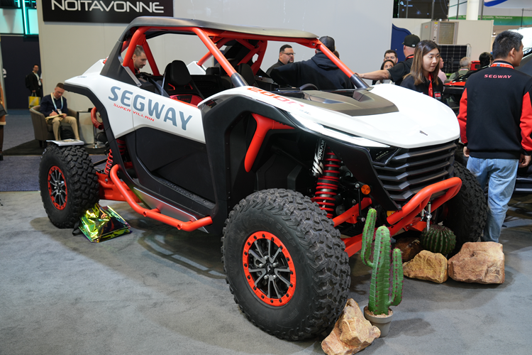 CES2024 | 智能割草机器人、电助力自行车？九号新品CES引围观-第12张图片-科技快讯