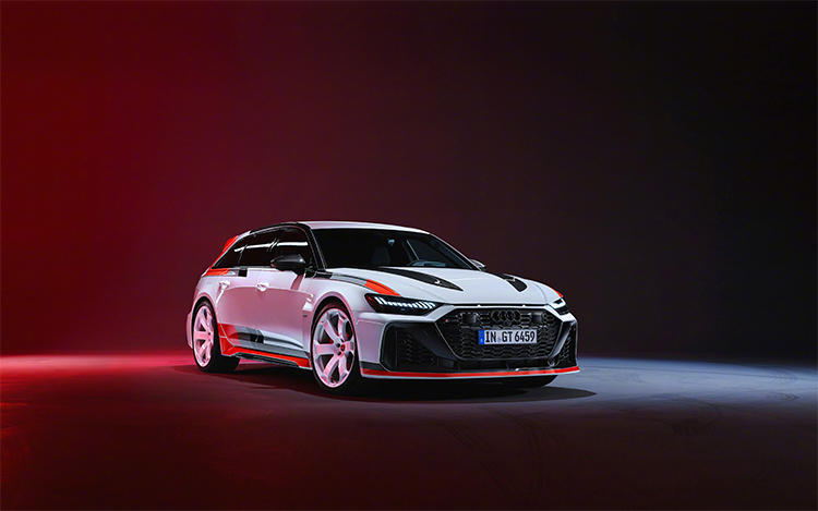  *** 660台，奥迪RS 6 Avant GT亮相：将于2025年上市-第1张图片-科技快讯