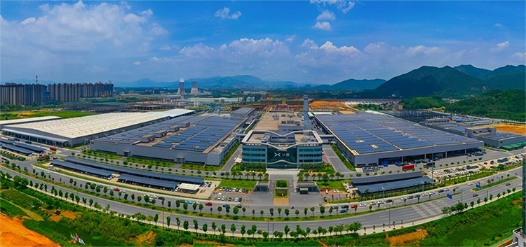 小鹏全新轿车路试谍照曝光 或定位中大型纯电轿车-第3张图片-科技快讯