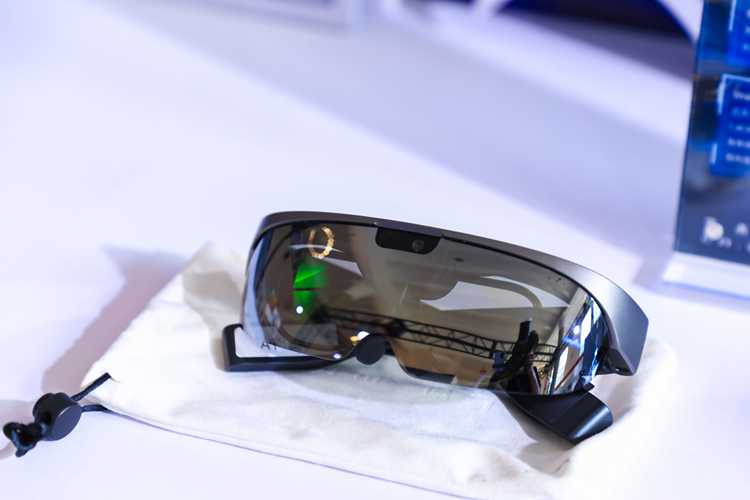 之一视角跟拍神器 AR眼镜李未可科技Meta Lens S3轻装上阵-第7张图片-科技快讯