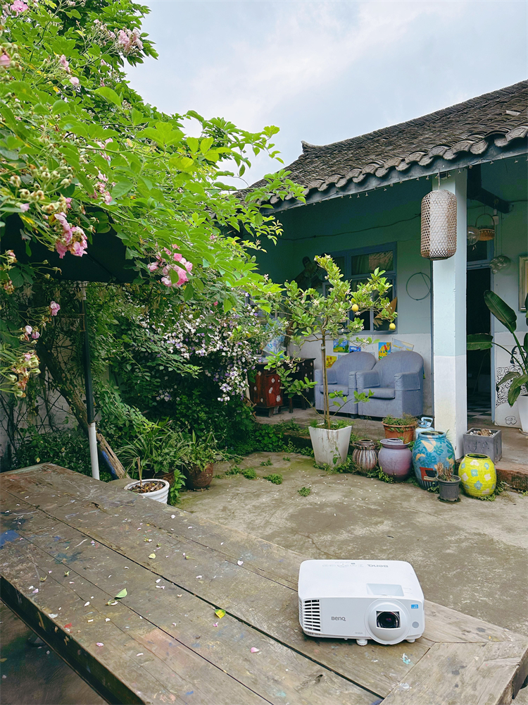 小型教培工作室投影设备需要具备哪些要素？-第9张图片-科技快讯