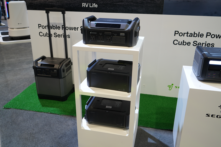 CES2024 | 智能割草机器人、电助力自行车？九号新品CES引围观-第13张图片-科技快讯