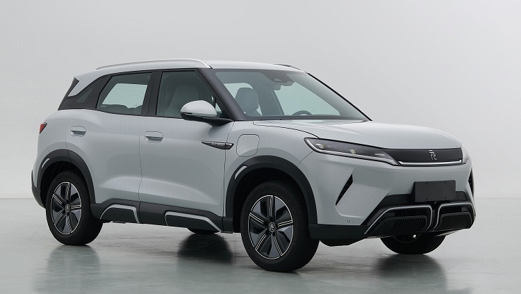 定位小型SUV，售价10万+！比亚迪元UP谍照曝光-第1张图片-科技快讯
