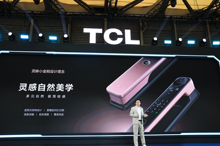 TCL AWE发布3D人脸大屏猫眼门锁新品，3D人脸解锁+AI，体验遥遥领先-第3张图片-科技快讯