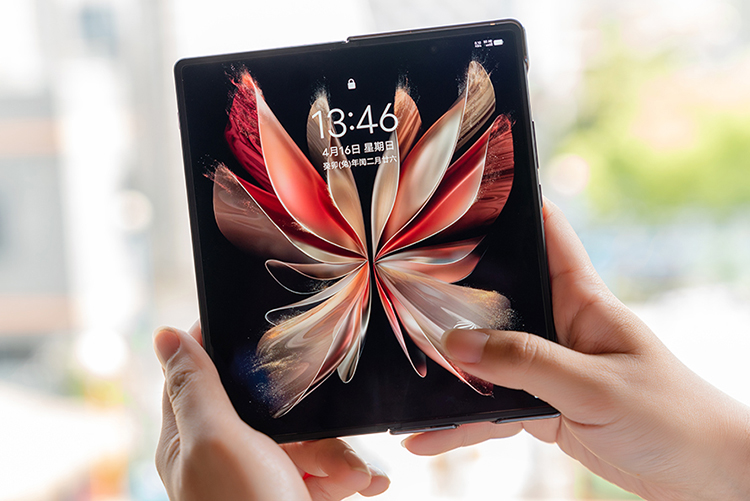 vivo X Fold3标准版规格初步曝光：骁龙8 Gen 2加持，主打高性价比-第3张图片-科技快讯