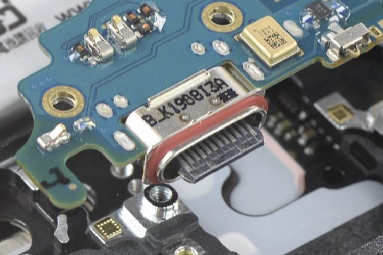 iPhone 15 USB口不兼容安卓算什么，细数苹果在接口上的骚操作-第11张图片-科技快讯