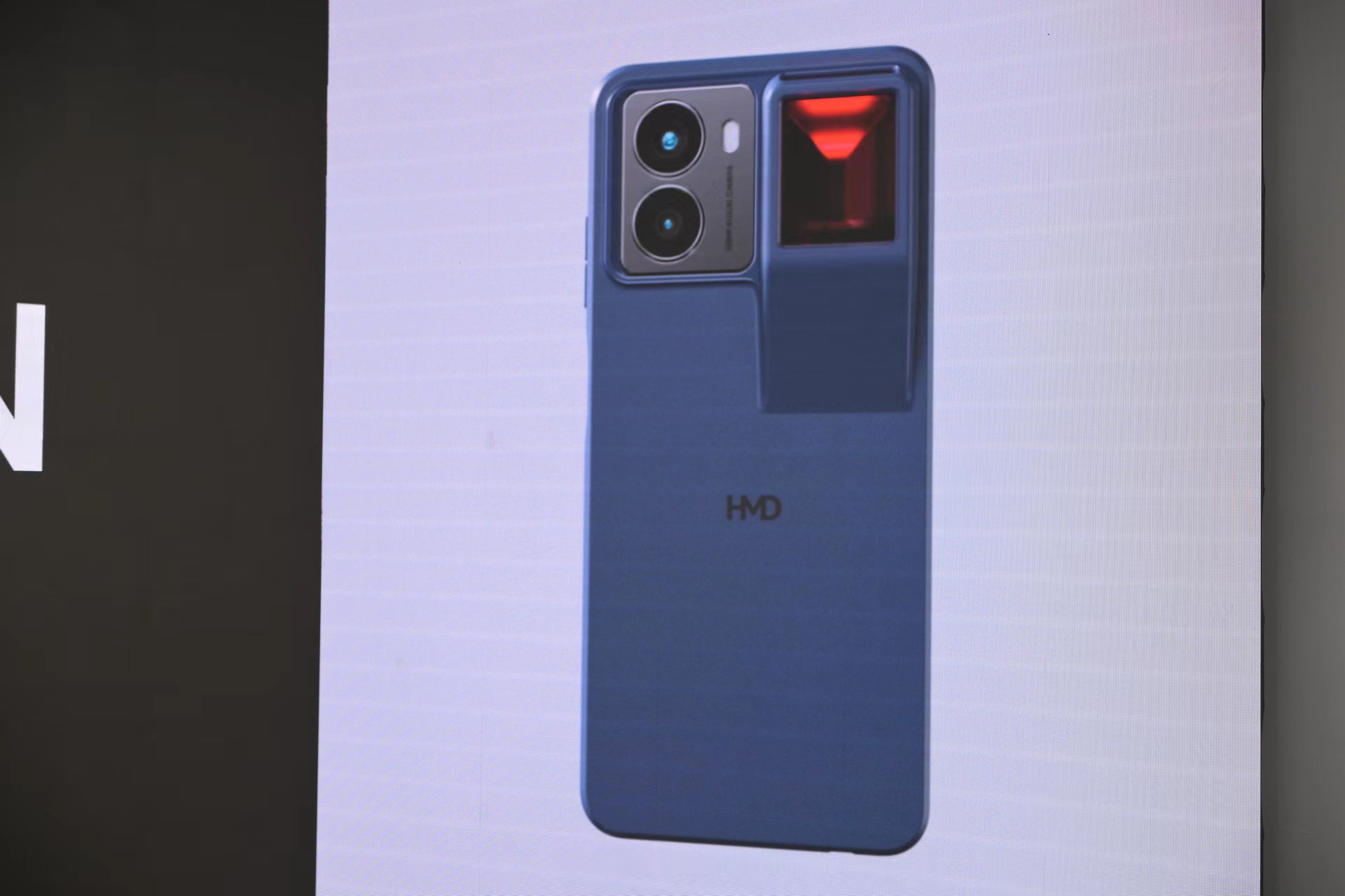 MWC2024｜闷声整大活，HMD摆脱诺基亚之后和芭比娃娃搞联名了？？-第4张图片-科技快讯