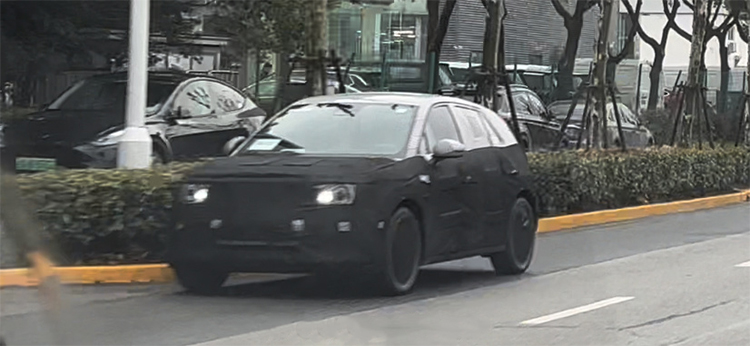 蔚来新车曝光：或为全新子品牌"萤火虫"首款车型 有望三季度亮相-第4张图片-科技快讯