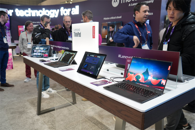 MWC2024丨AIPC新纪元已来，联想发布多款AIPC产品扛"AI大旗"-第2张图片-科技快讯