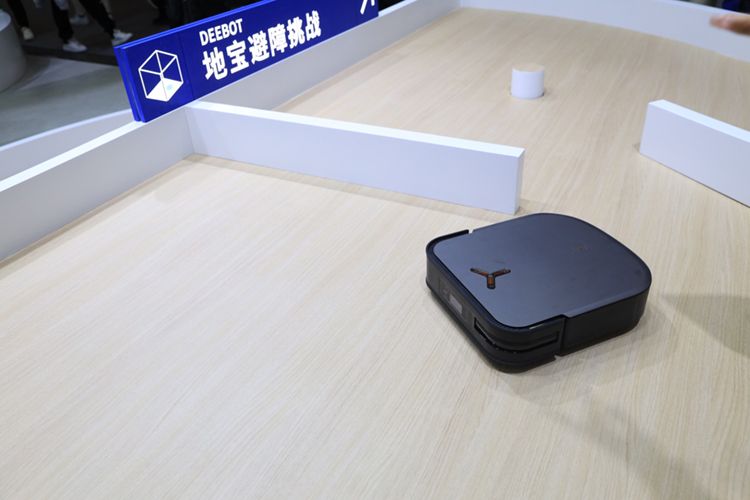 扫地、擦窗、割草全不在话下，科沃斯携多款机器人亮相AWE 2024-第3张图片-科技快讯