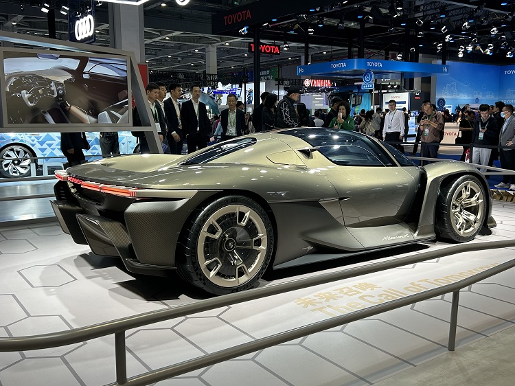 CIIE2023丨900V高压技术 保时捷MissionX亮相进博会-第3张图片-科技快讯
