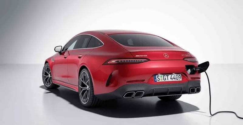 燃油车加速不如电动车？2.9秒破百，AMG GT63S亮相-第2张图片-科技快讯