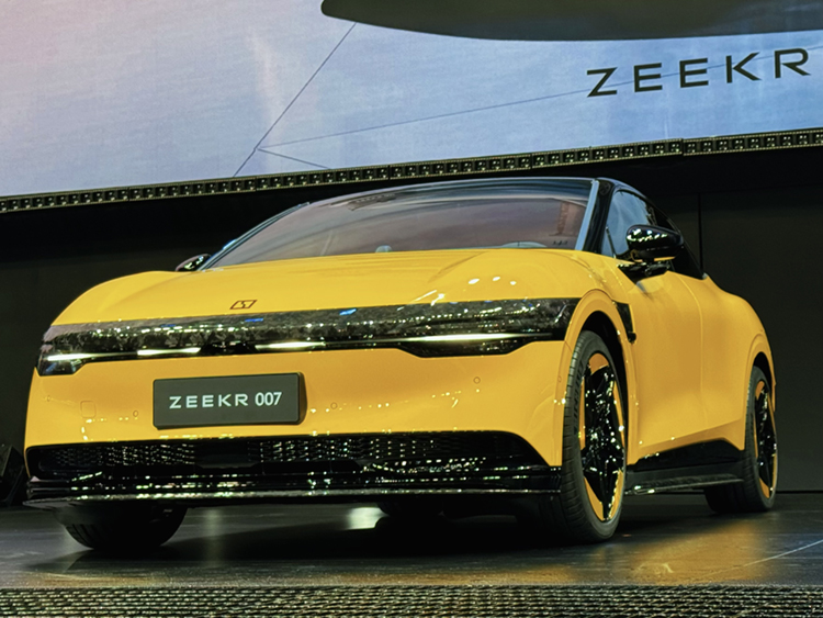 20.99万元起，不做"无聊"的纯电轿车，极氪007正式上市-第4张图片-科技快讯