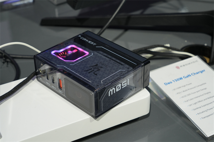 MWC2024丨红魔全电竞生态"刷屏"，诠释酷炫未来设计-第6张图片-科技快讯