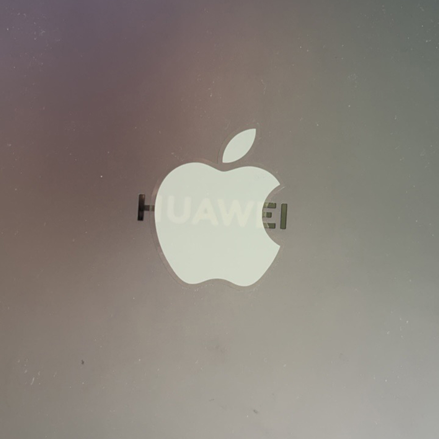 苹果不再赠送的logo贴纸，这些年，果粉们都把它贴哪去了？-第8张图片-科技快讯