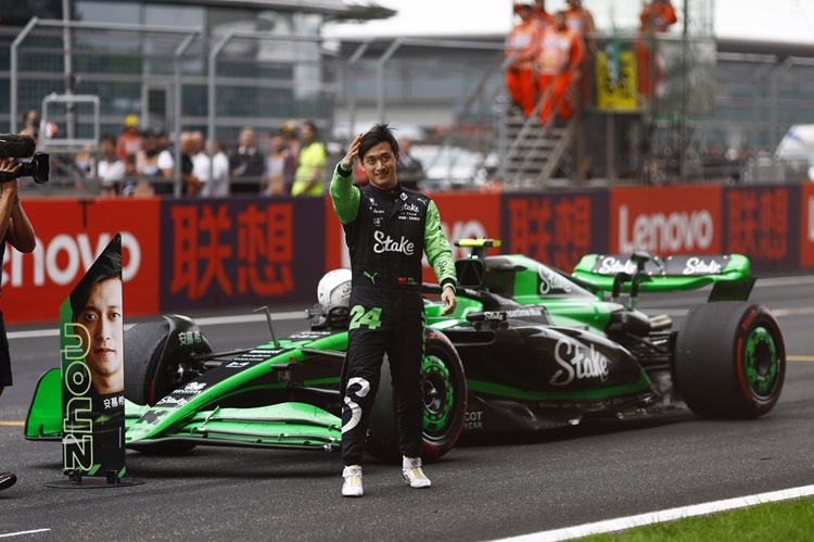 气氛热烈，成绩不理想！F1中国大奖赛收官，周冠宇位列14名-第2张图片-科技快讯