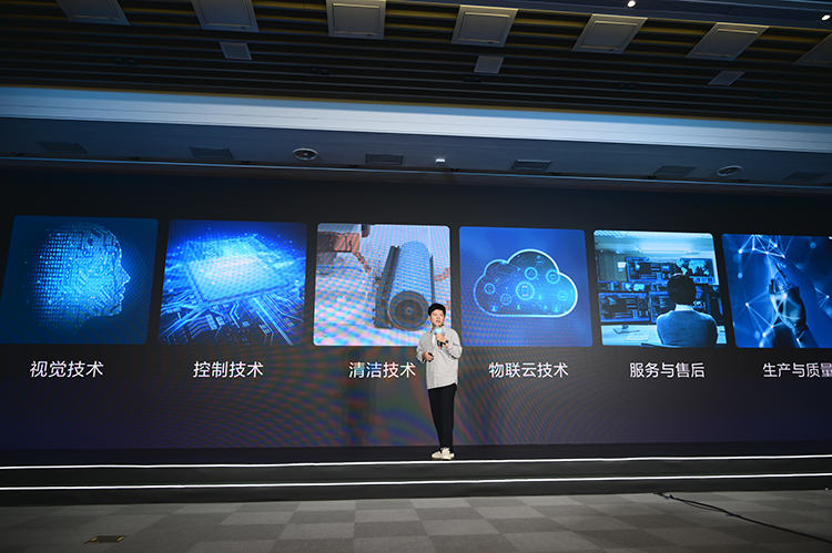 萤石发布AI扫拖宝 RS20 Pro：深度学习加持 智能清洁新体验-第15张图片-科技快讯