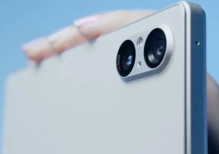 跟同质化的刘海挖孔屏说再见！索尼官宣9月1日发布Xperia 5 V-第1张图片-科技快讯