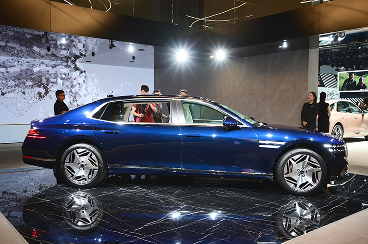 2023成都车展丨捷尼赛思G90正式上市，X Speedium Coupe概念车首次展出   -第9张图片-科技快讯