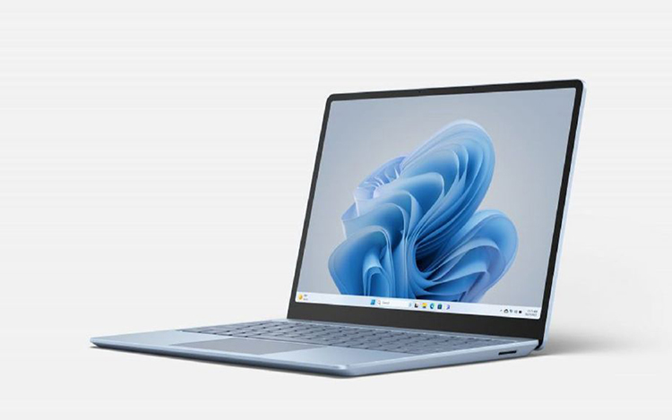微软或将精简硬件产品线 Surface Duo 2可能成为安卓双屏机绝唱-第3张图片-科技快讯