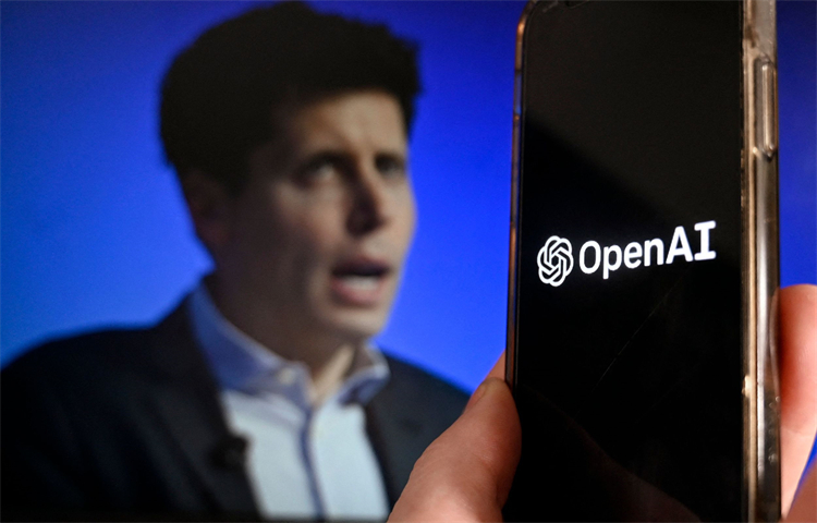 OpenAI内斗还没结束，ChatGPT专属功能已免费开放！-第1张图片-科技快讯