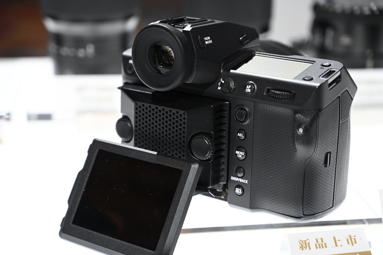 传感器、处理器、机身全换了 富士一亿像素相机GFX 100II全方位升级-第9张图片-科技快讯