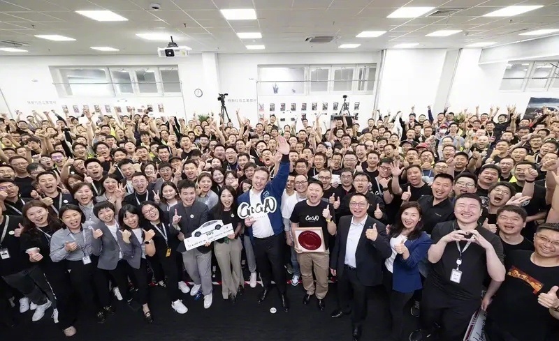 网传上海特斯拉超级工厂裁员  部分部门超50%-第3张图片-科技快讯