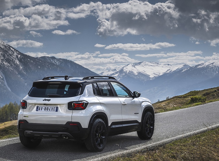 大概率不引入国内！Jeep发布Avenger 4Xe车型-第2张图片-科技快讯