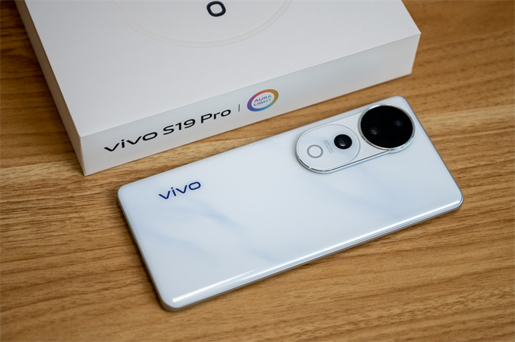 防沉迷“飙红”！vivo S19不做人像，要抢游戏手机的饭碗？-第6张图片-科技快讯