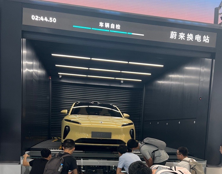 换电站搬上展台？大湾区车展，蔚来很野！-第2张图片-科技快讯