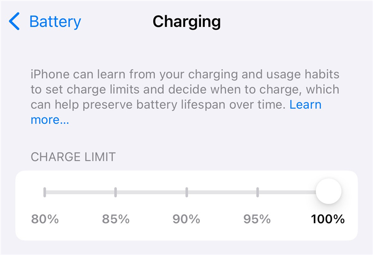 iOS 18可检测iPhone是否使用慢速充电器，网友：搞得好像自己很快一样-第3张图片-科技快讯