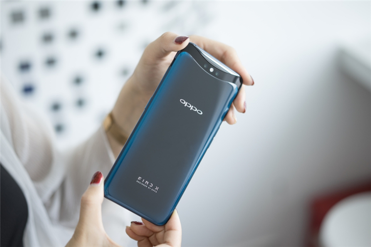 发布会还没开，新机却被劫匪抢走！realme GT6海外未发先火-第3张图片-科技快讯