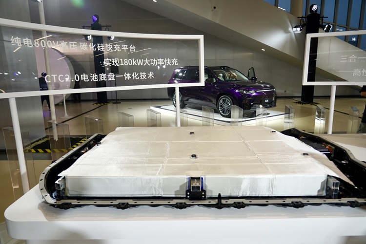 售价15.58万元起的零跑C16，撕碎理想高价谎言？-第4张图片-科技快讯