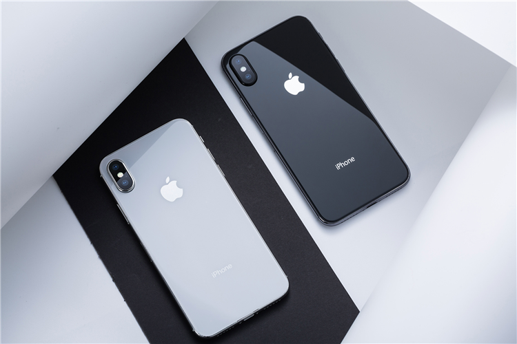 苹果将iPhone X、初代AirPods列为“过时产品”，维修服务最多再提供两年-第1张图片-科技快讯