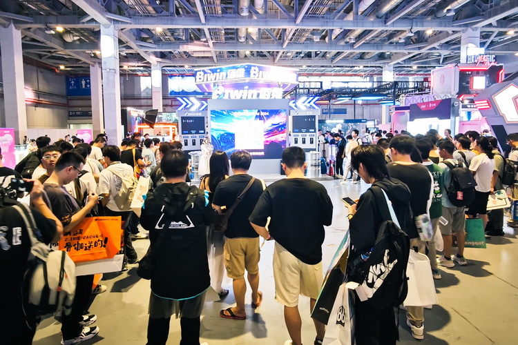 佰维存储产品齐聚BW2024：涵盖内存、SSD和移动存储，高性能与颜值兼具-第1张图片-科技快讯