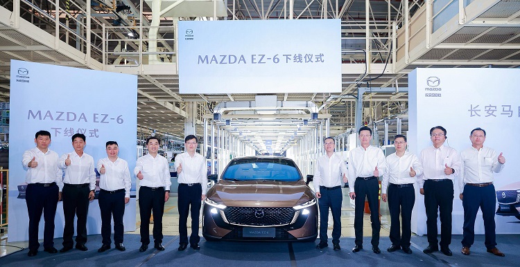 马自达也成卖标品牌？全新中级轿车EZ-6下线，兼顾增程与混动-第1张图片-科技快讯