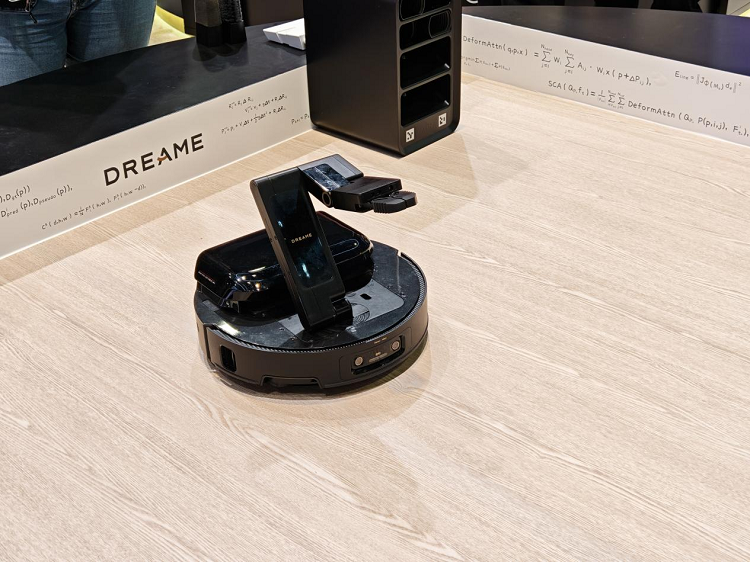CES 2025暴走三天，这一场科技春晚，我看到了硬核新品和贯穿全场AI-第25张图片-科技快讯