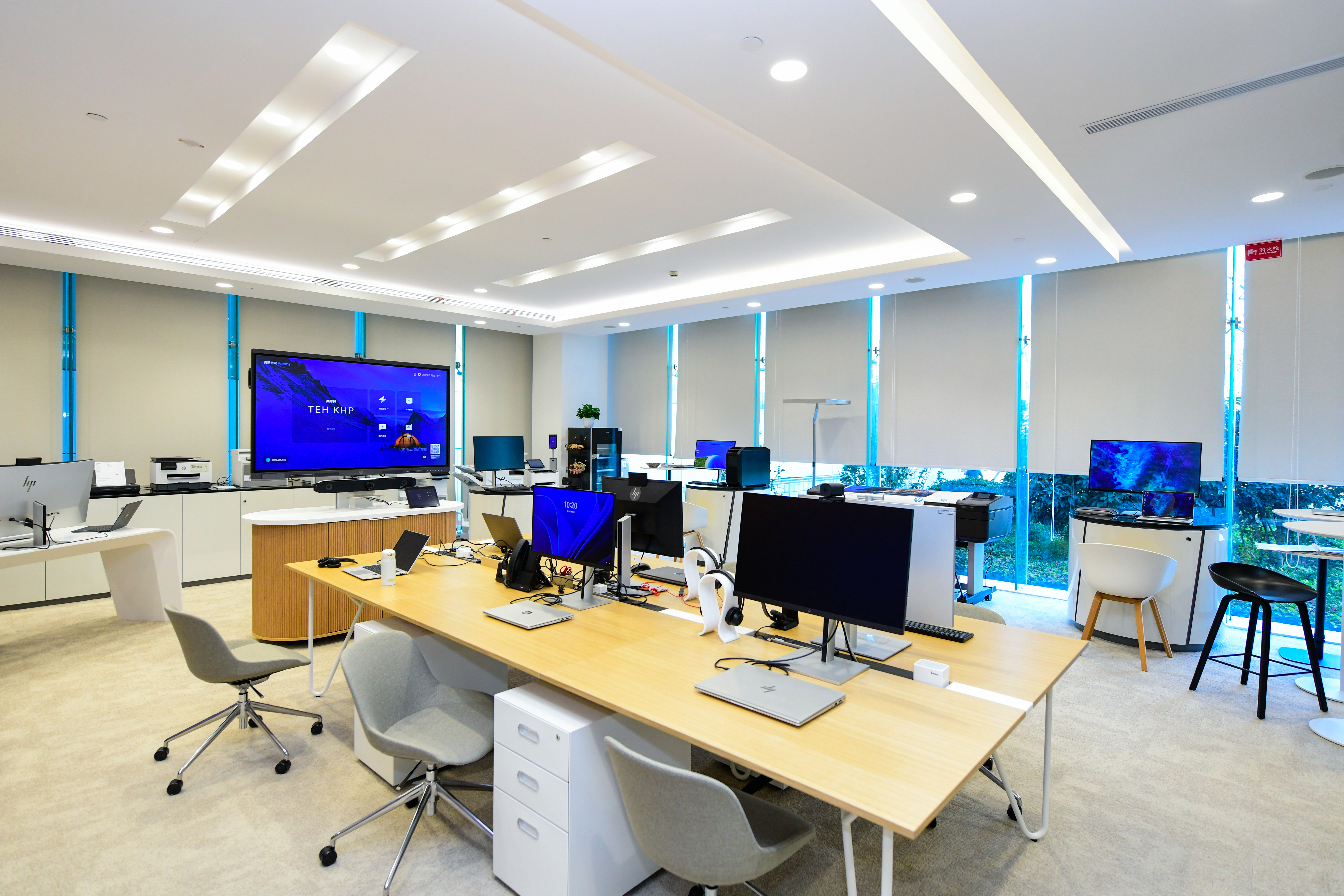 惠普商用媒体分享会报道：CES 2025新品震撼发布，AI技术引领未来工作新风尚-第2张图片-科技快讯