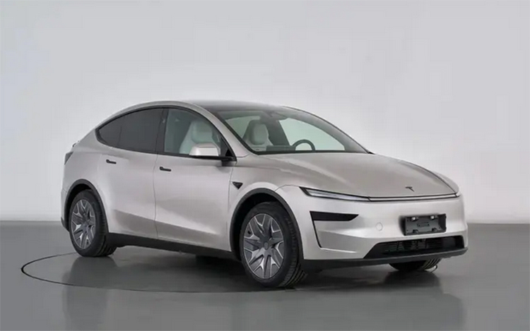 特斯拉Model Y L六座版配置曝光 后排可移动放平设计-第1张图片-科技快讯