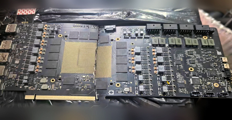 NVIDIA GeForce RTX 5090工程样板曝光：4辅助供电，极限2400W功率-第1张图片-科技快讯