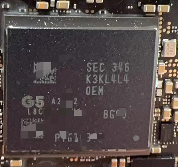 谷歌Pixel 10工程样机泄露 闲鱼二手平台惊现原型机-第2张图片-科技快讯