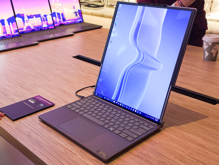 联想携海量产品亮相CES：卷轴屏PC成全场焦点-第2张图片-科技快讯