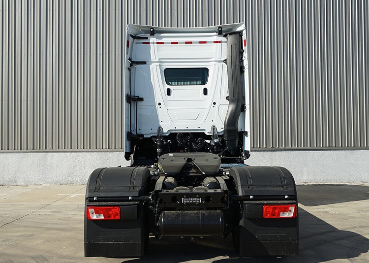 奔驰Actros C新能源卡车：节能高效与传统动力完美结合-第3张图片-科技快讯