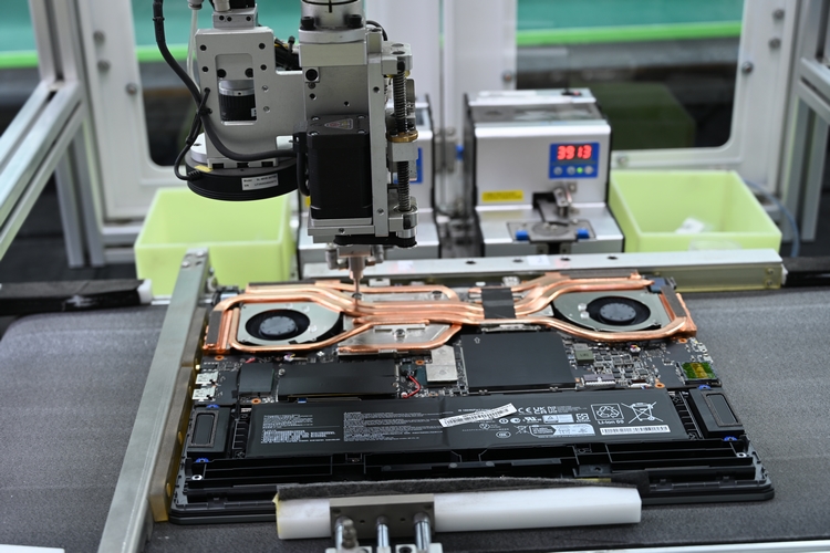 微星工厂行：一块PCB如何炼成军规级游戏本-第24张图片-科技快讯