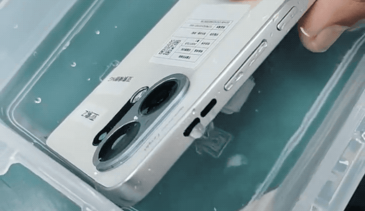 OPPO K13 Turbo水下风扇测试视频曝光 满级防水性能展示-第1张图片-科技快讯