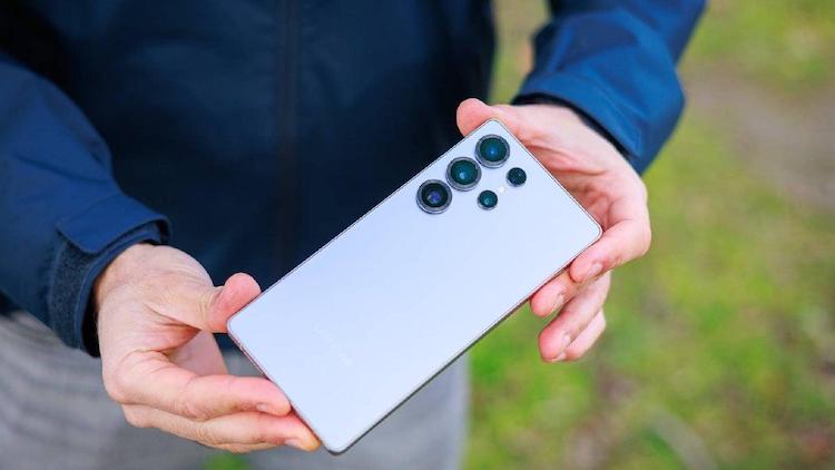 据爆料，由于“缺乏竞争”，Galaxy S25 Ultra的相机升级被跳过-第4张图片-科技快讯
