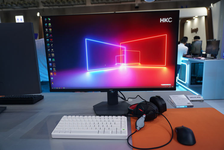 一个能打的都没有！HKC在COMPUTEX 2025发布750Hz超高刷新率显示器-第4张图片-科技快讯