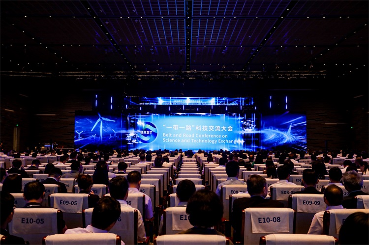 2025浦江创新论坛启动 45国科技领袖共商全球合作新机遇-第3张图片-科技快讯
